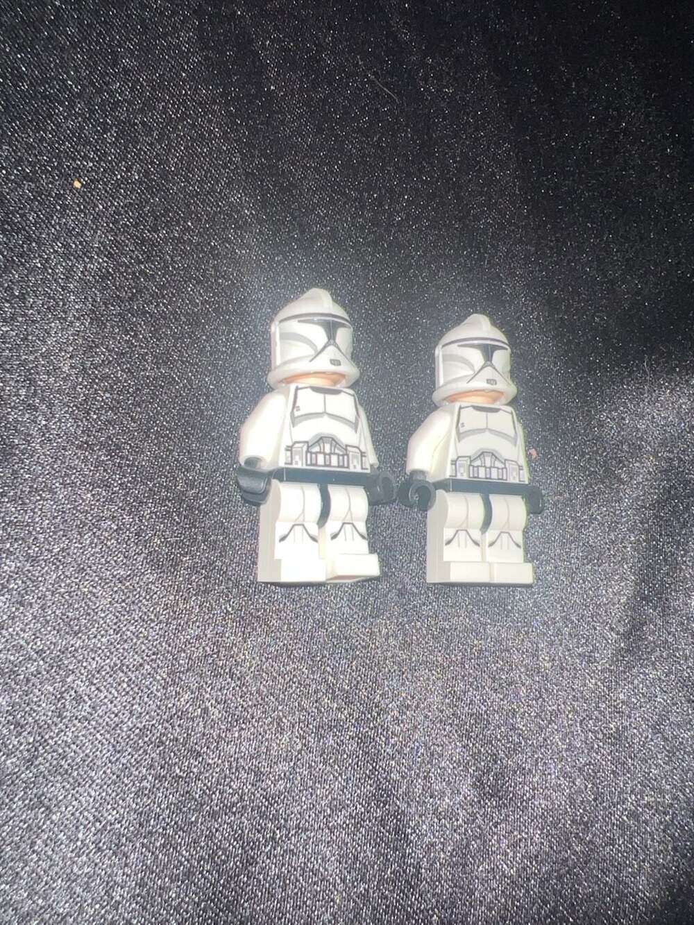 LEGO Star Wars Phase 1 Clone Trooper Minifigures (Lot of 2) - Picture 2 of 6
